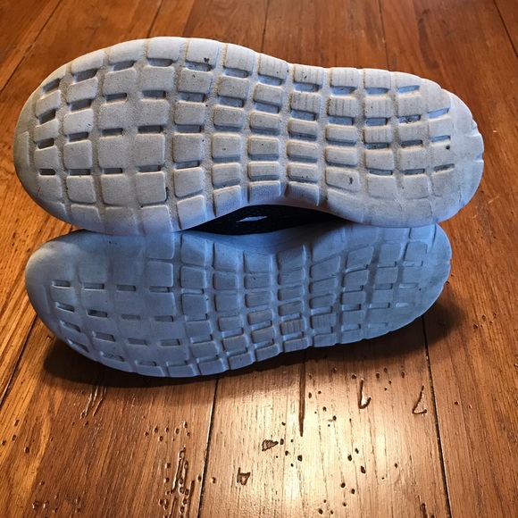 Addis’s Shoes - Picture 6 of 6